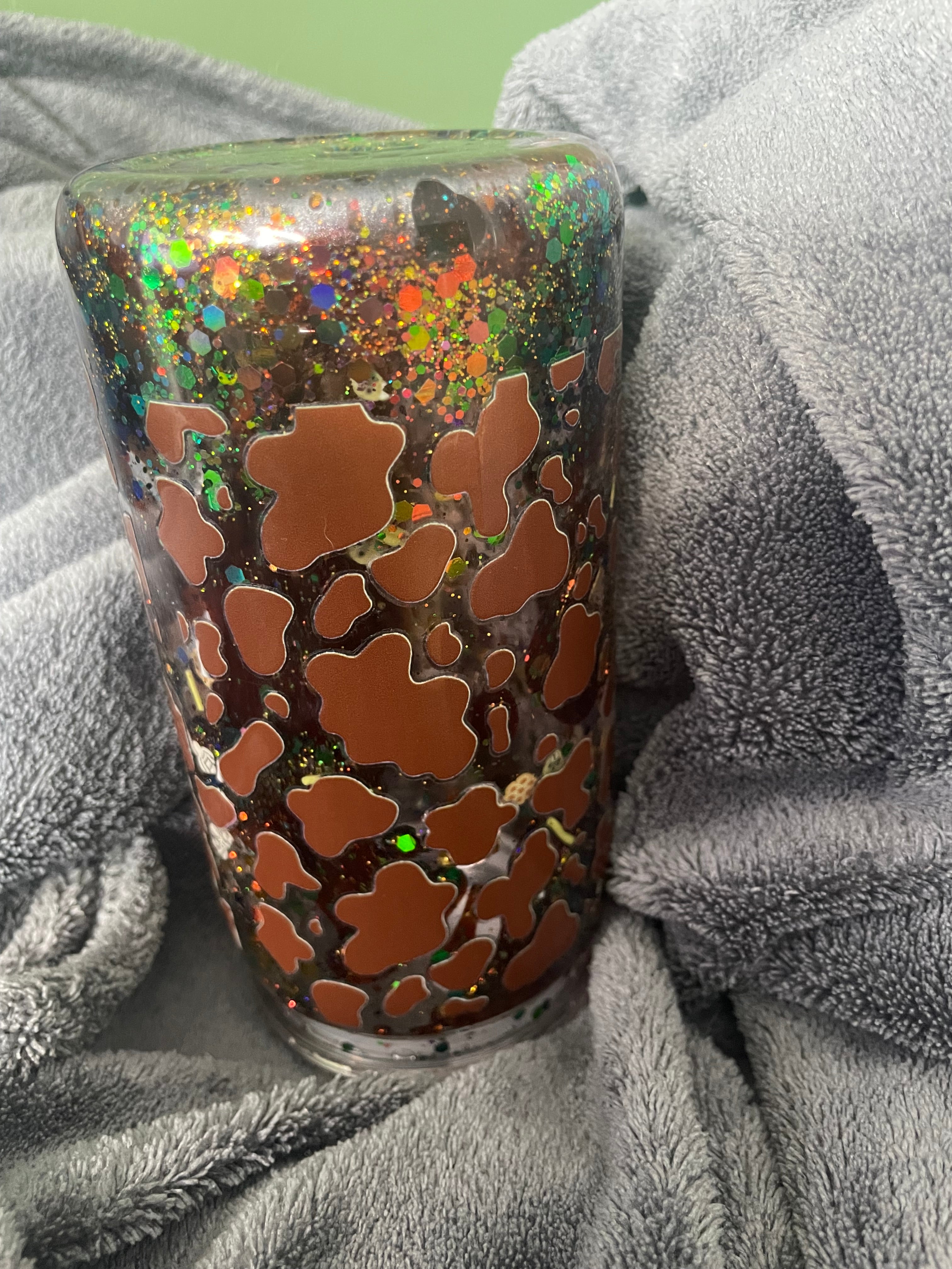 🐮✨ Handmade Highland Cow Snowglobe Tumbler – Slow Flow Glitter Lava Effect ✨🐮