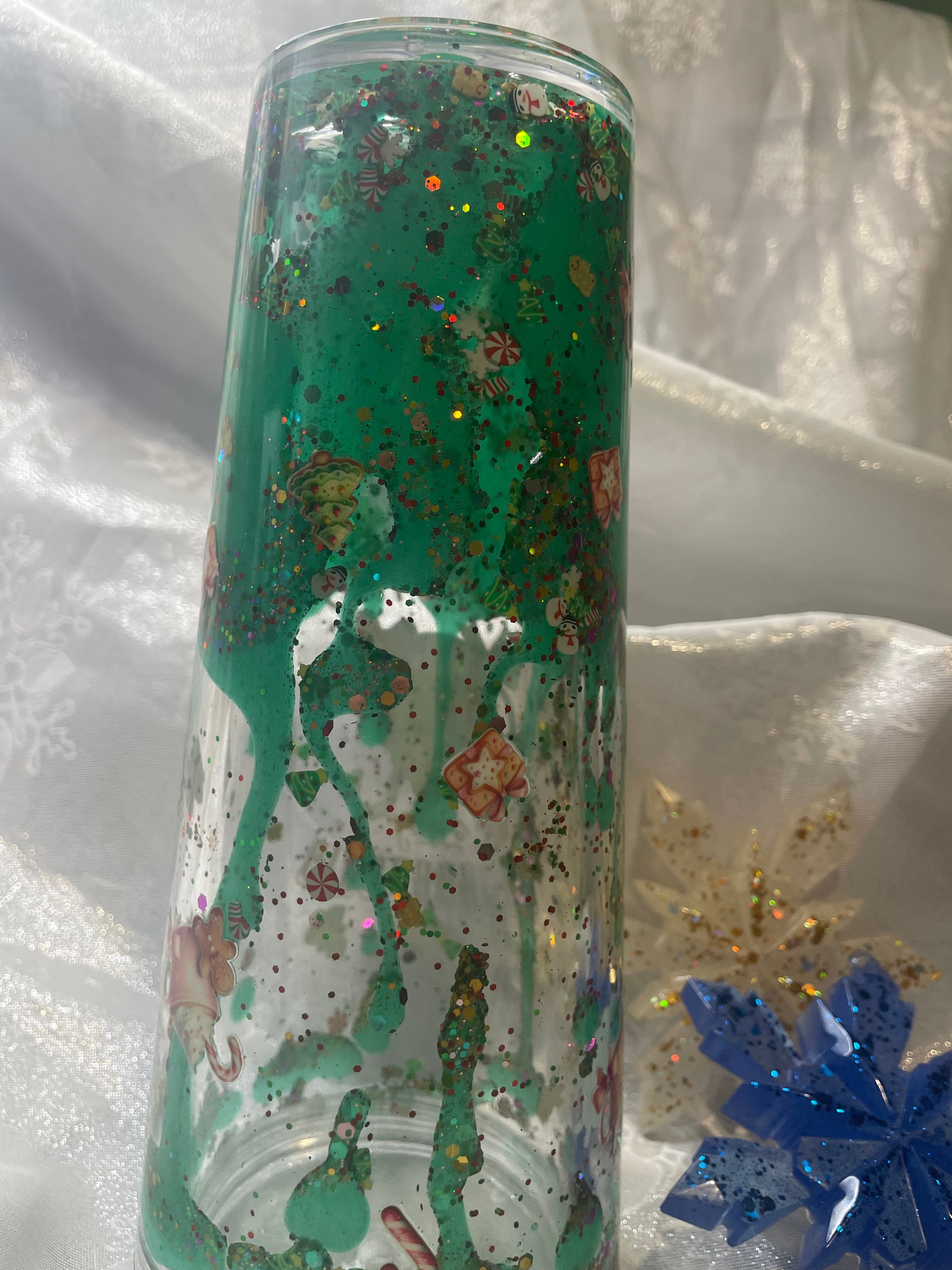 ✨ Christmas Snow Globe 24oz Dual Lava Tumbler – Gingerbread Glitter Wonderland! ✨