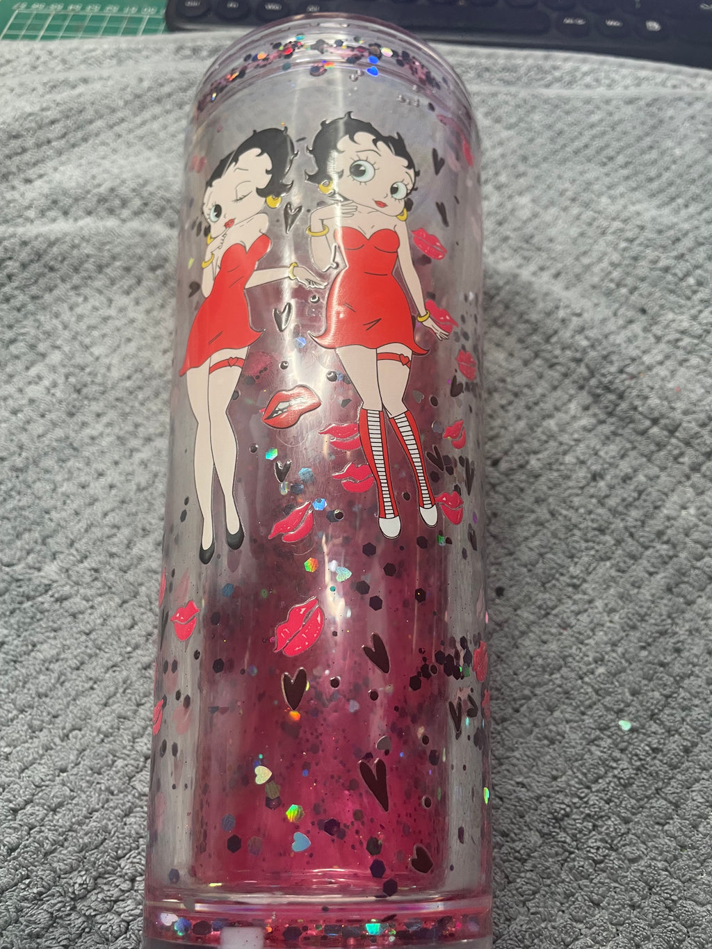 ✨ Betty Bop Glitter Tumbler – £25.00 (Postage Not Included) ✨